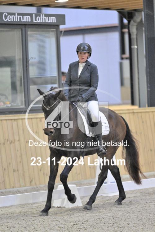 241123 0293
