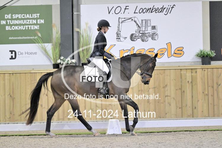241124 1077