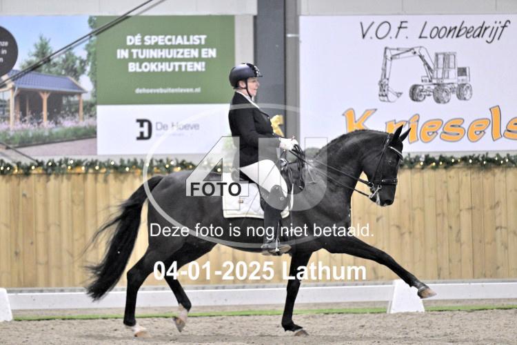 250104 2376