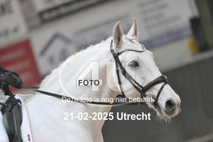 250221 0385