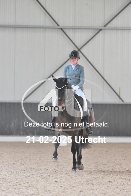 250221 0572