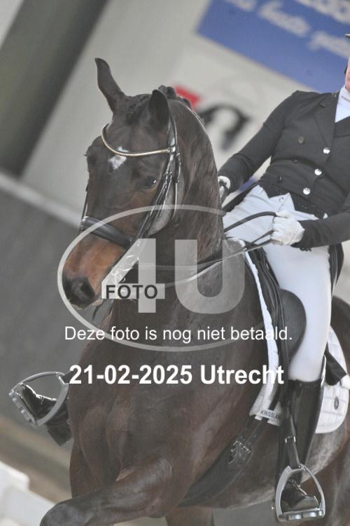 250221 1184