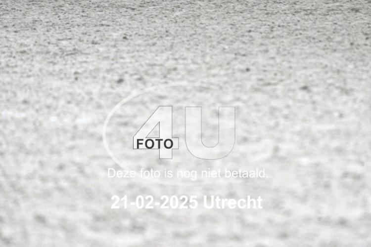 250221 1667