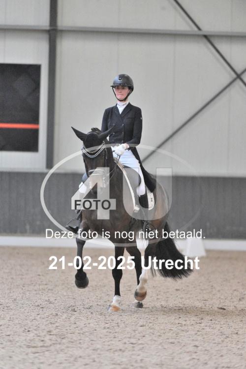 250221 1933