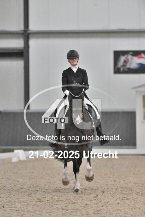250221 2658