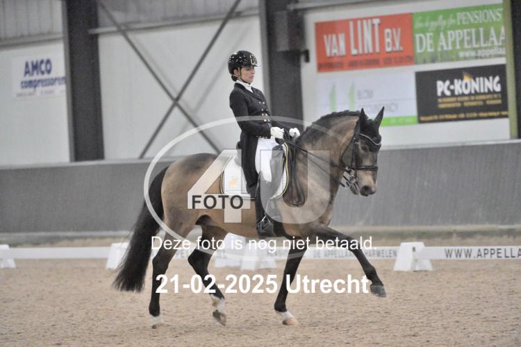 250221 2823