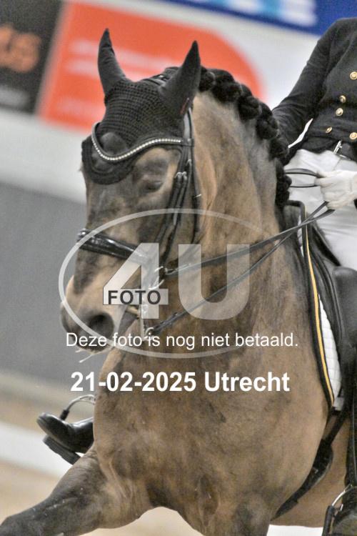 250221 2837