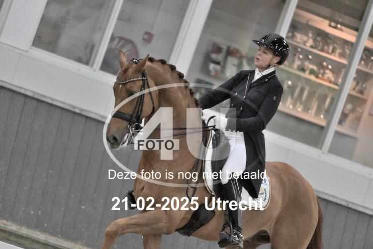 250221 2920