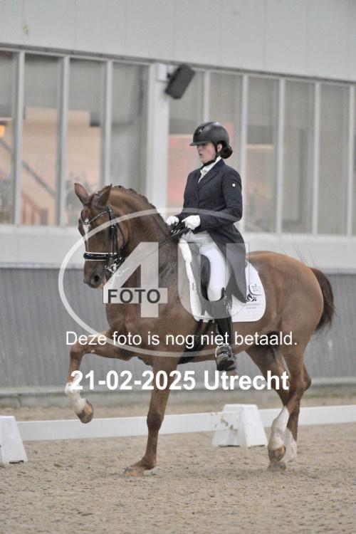 250221 3058