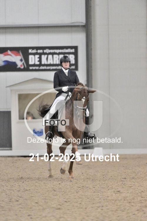 250221 3064