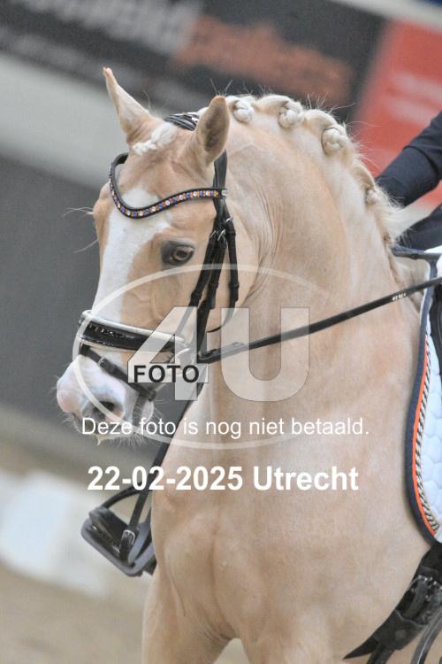 250222 1576