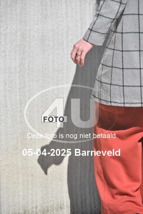 250405 3302