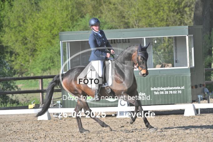 250426 4051