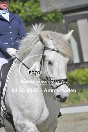 250504 3989