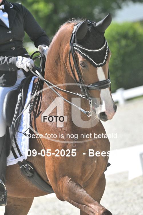 250509 2323