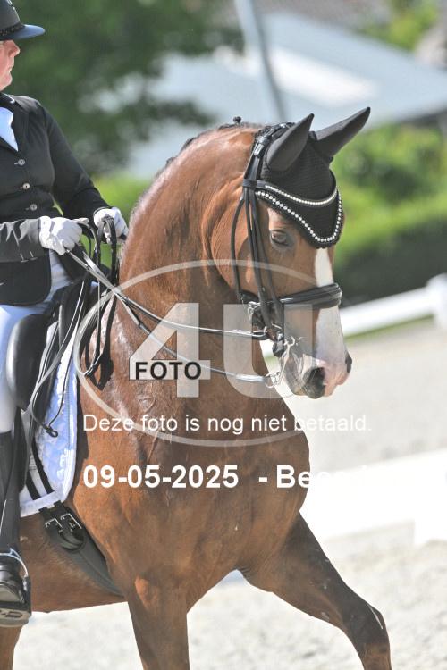 250509 2351