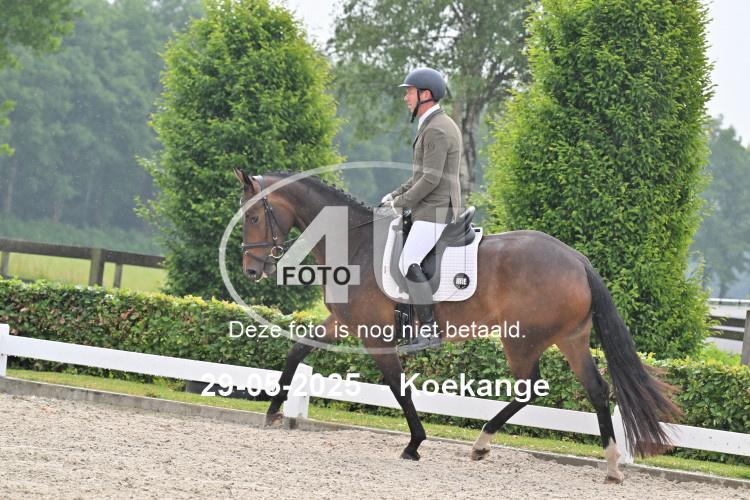 250529 0243