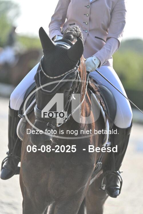 250806 1833