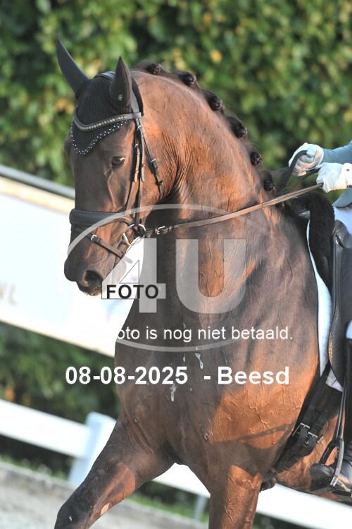 250808 3226