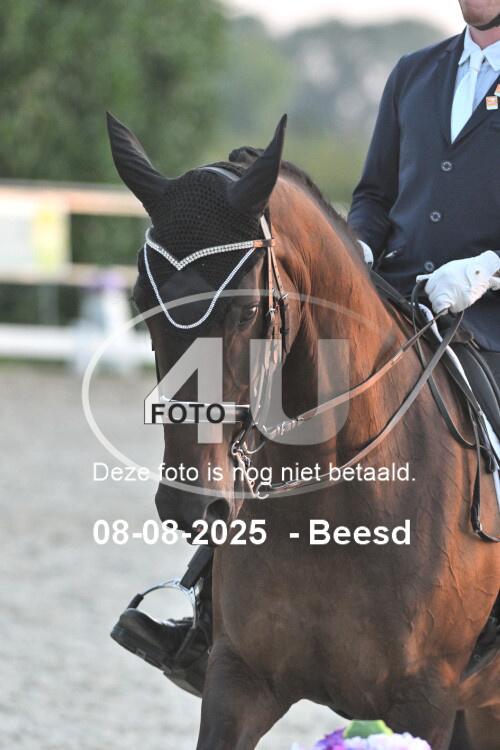 250808 3279