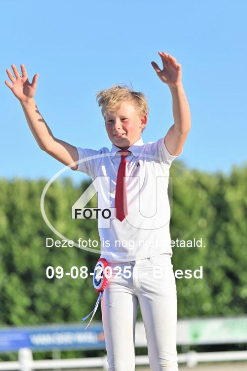 250809 3203