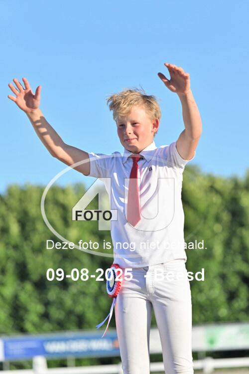 250809 3204