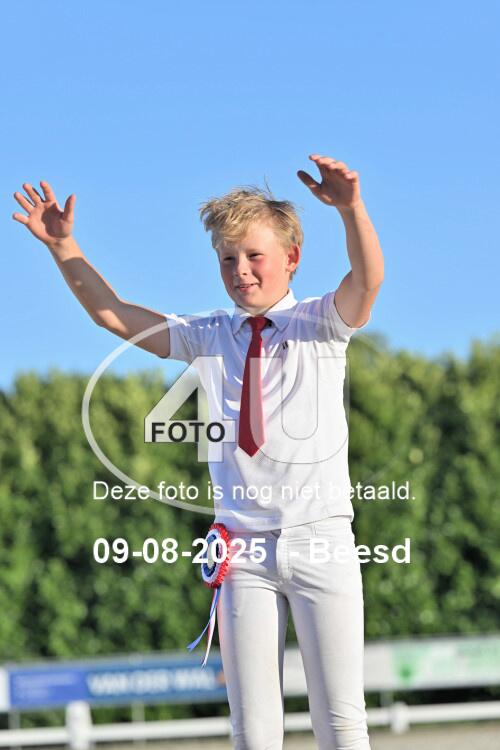 250809 3206