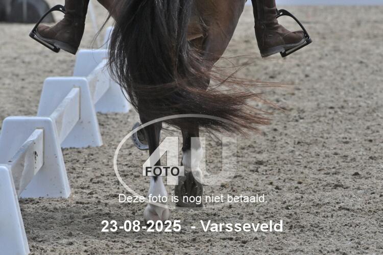 250823 1110