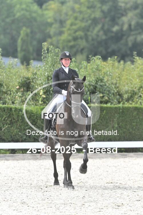250826 1740