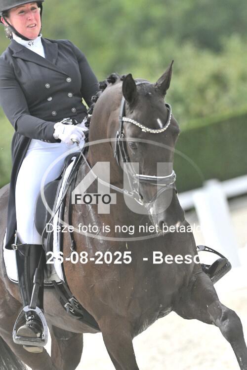 250826 1748