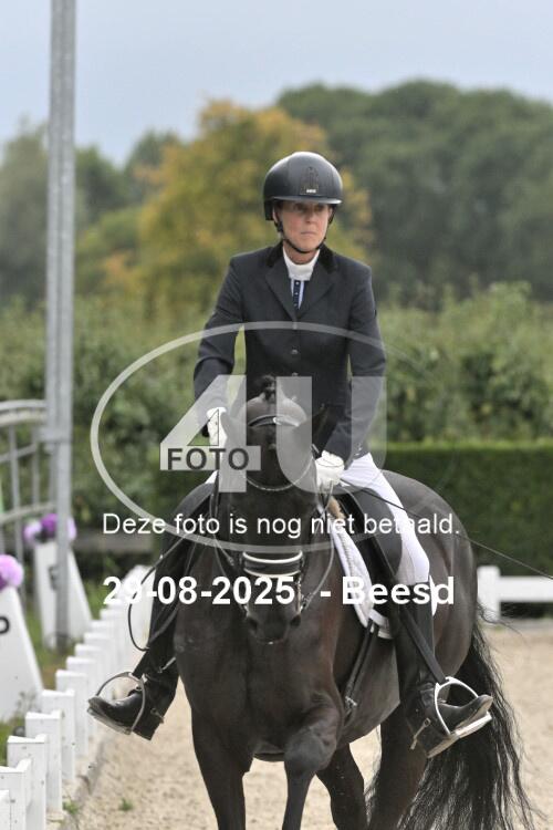 250829 0042
