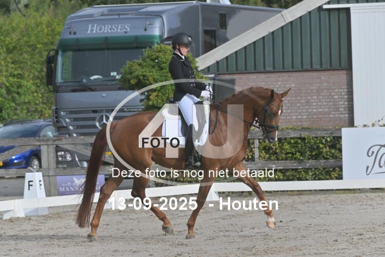 250913 0074