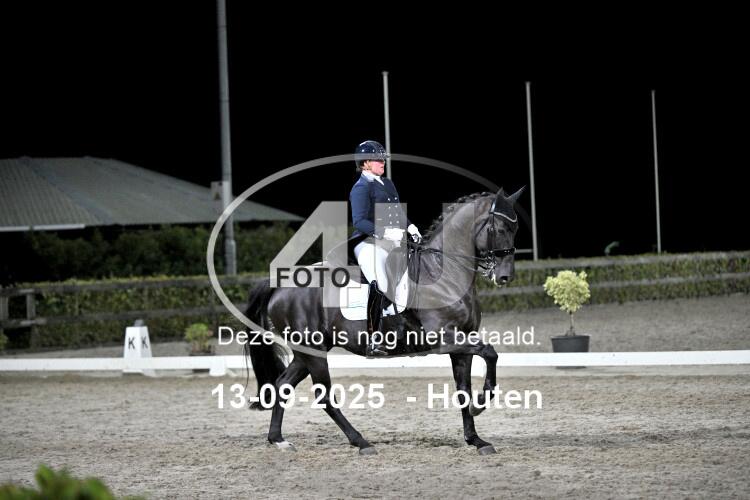 250913 3274