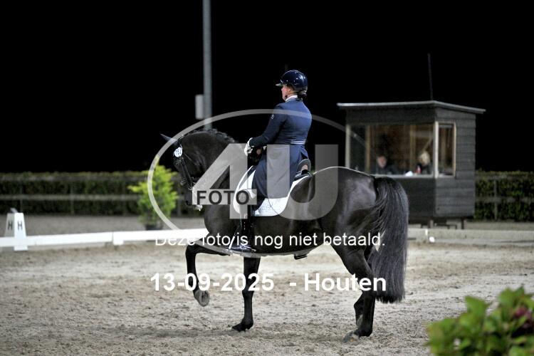 250913 3302