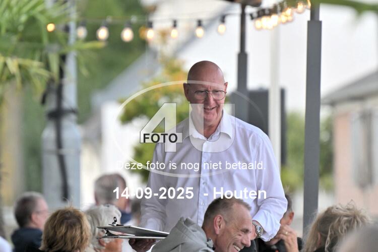 250914 2233