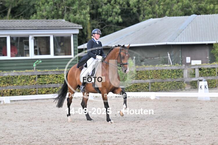 250914 2240