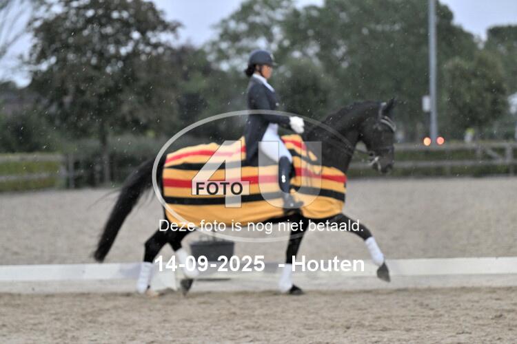 250914 2933