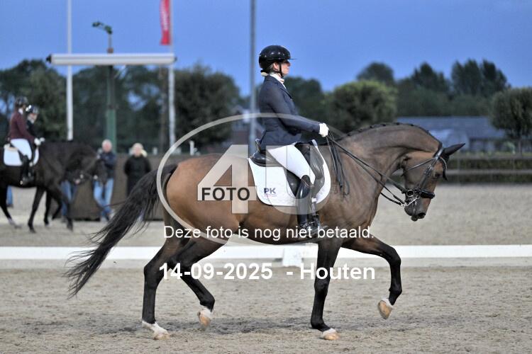 250914 3081