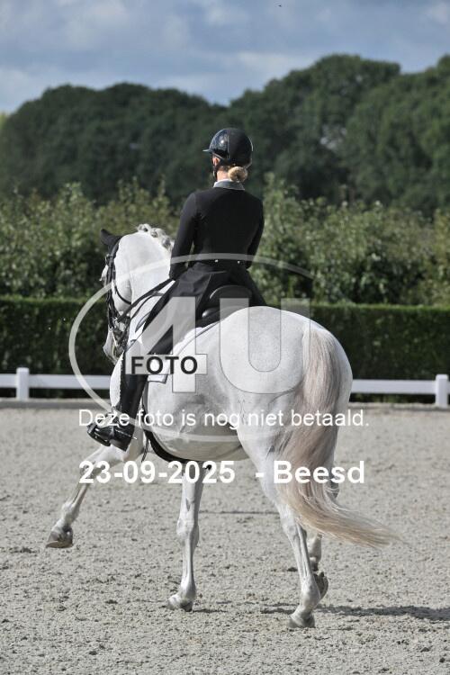 250923 1280