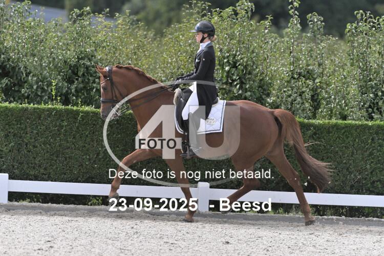 250923 1877