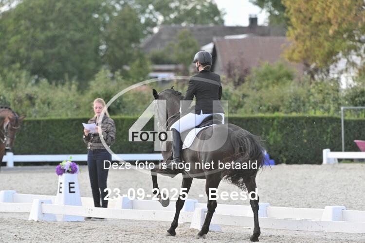 250923 1979