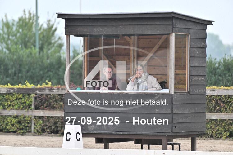 250927 0233