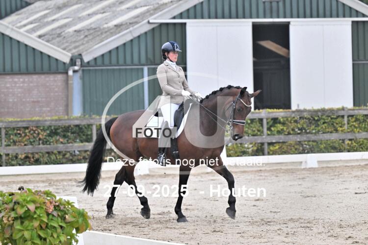 250927 0693