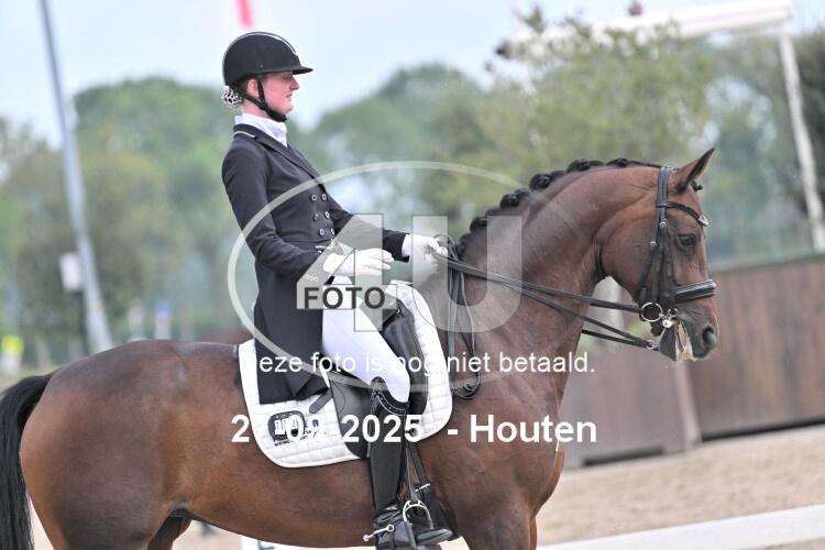 250927 1566