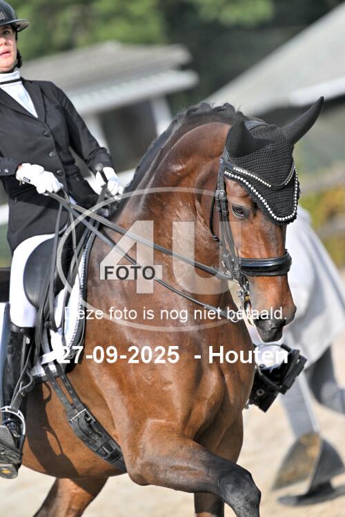250927 2429