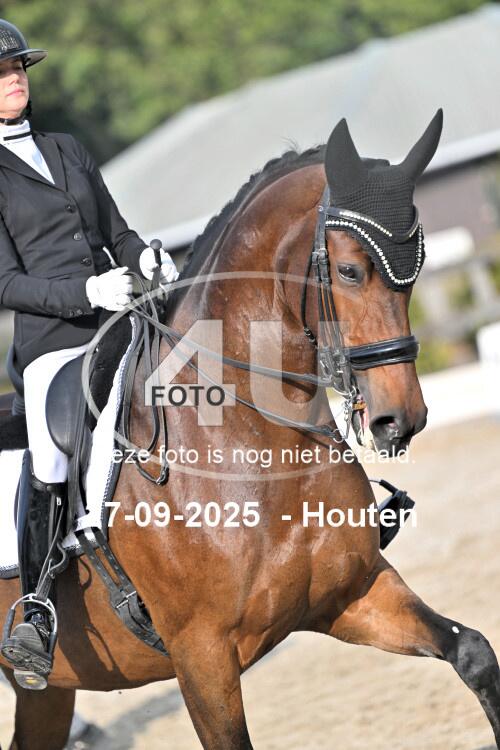 250927 2430
